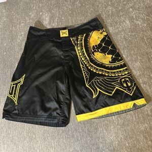 Tap Out MMA Board Shorts Men's S/M Black And Yellow‎ Embroidered Logo Skulls